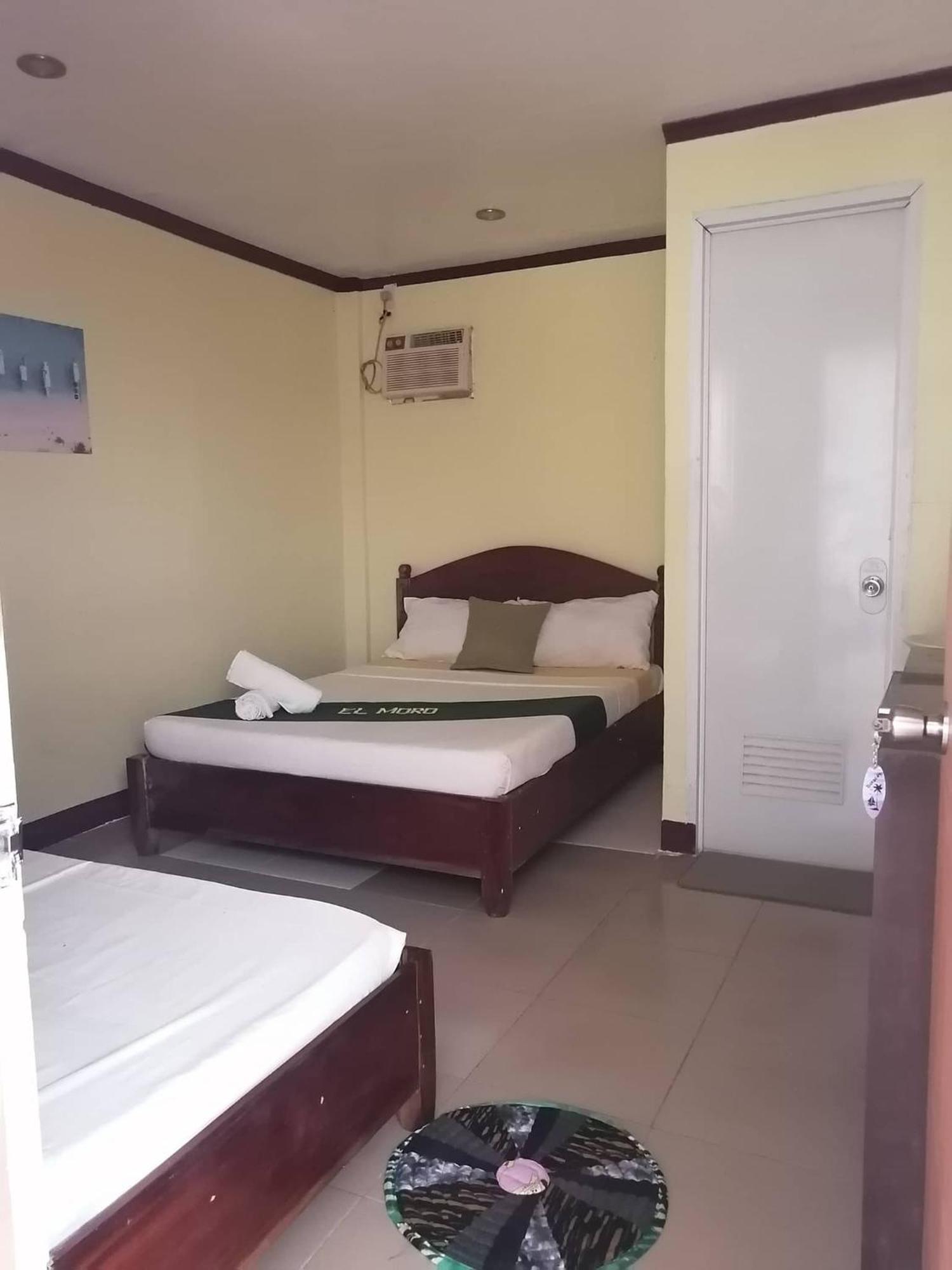 El Moro Beach Resort (Adults Only) Balabag  Exterior photo